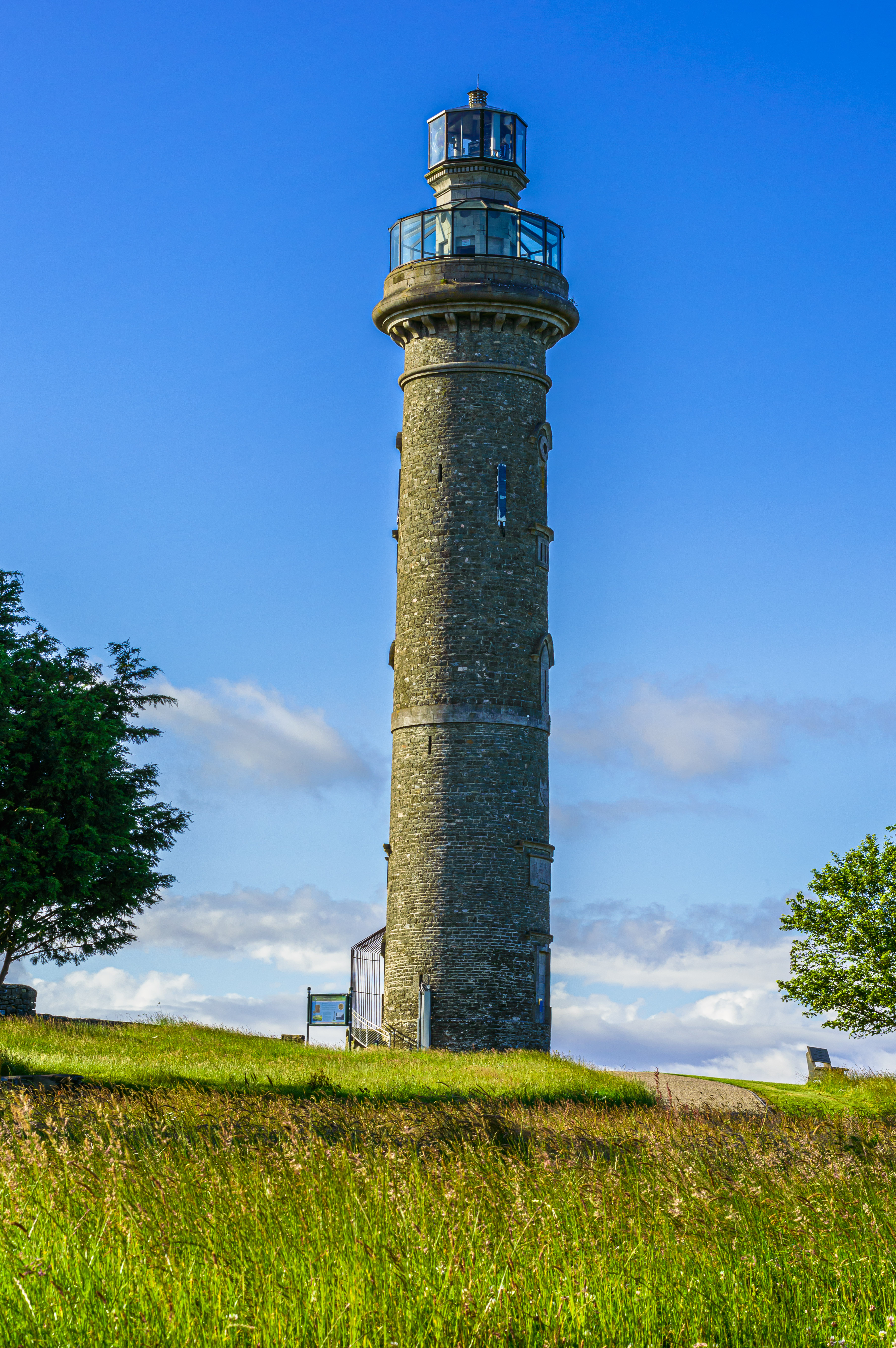 Spire of Lloyd · Monument