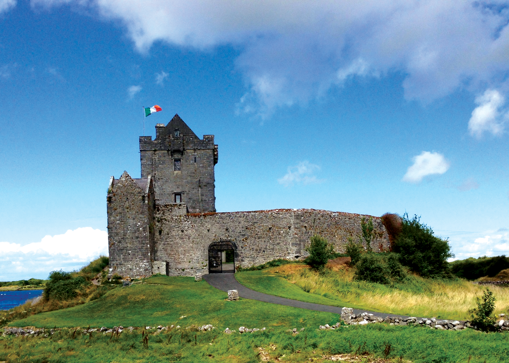 Dunguaire Castle · Castle