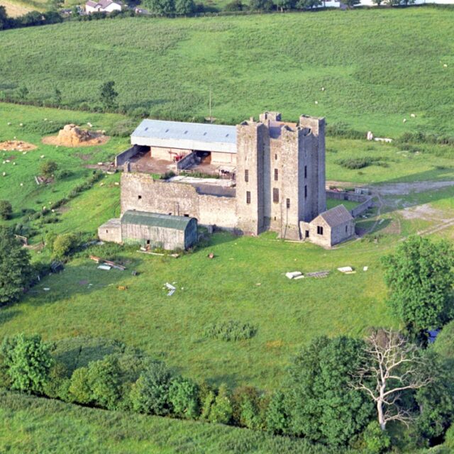 Dunsoghly Castle · Castle