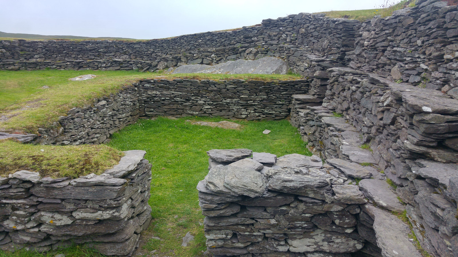 Leacanabuaile Stone Fort · Fort