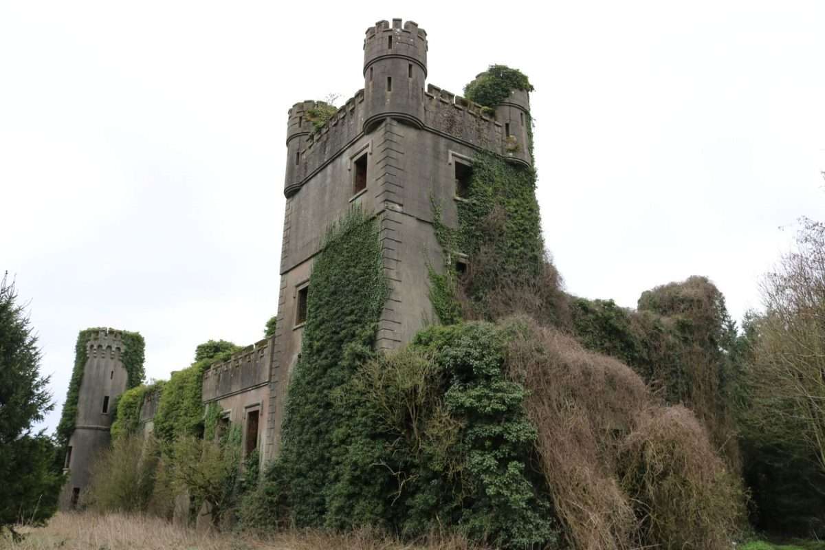 Macmine Castle · Castle