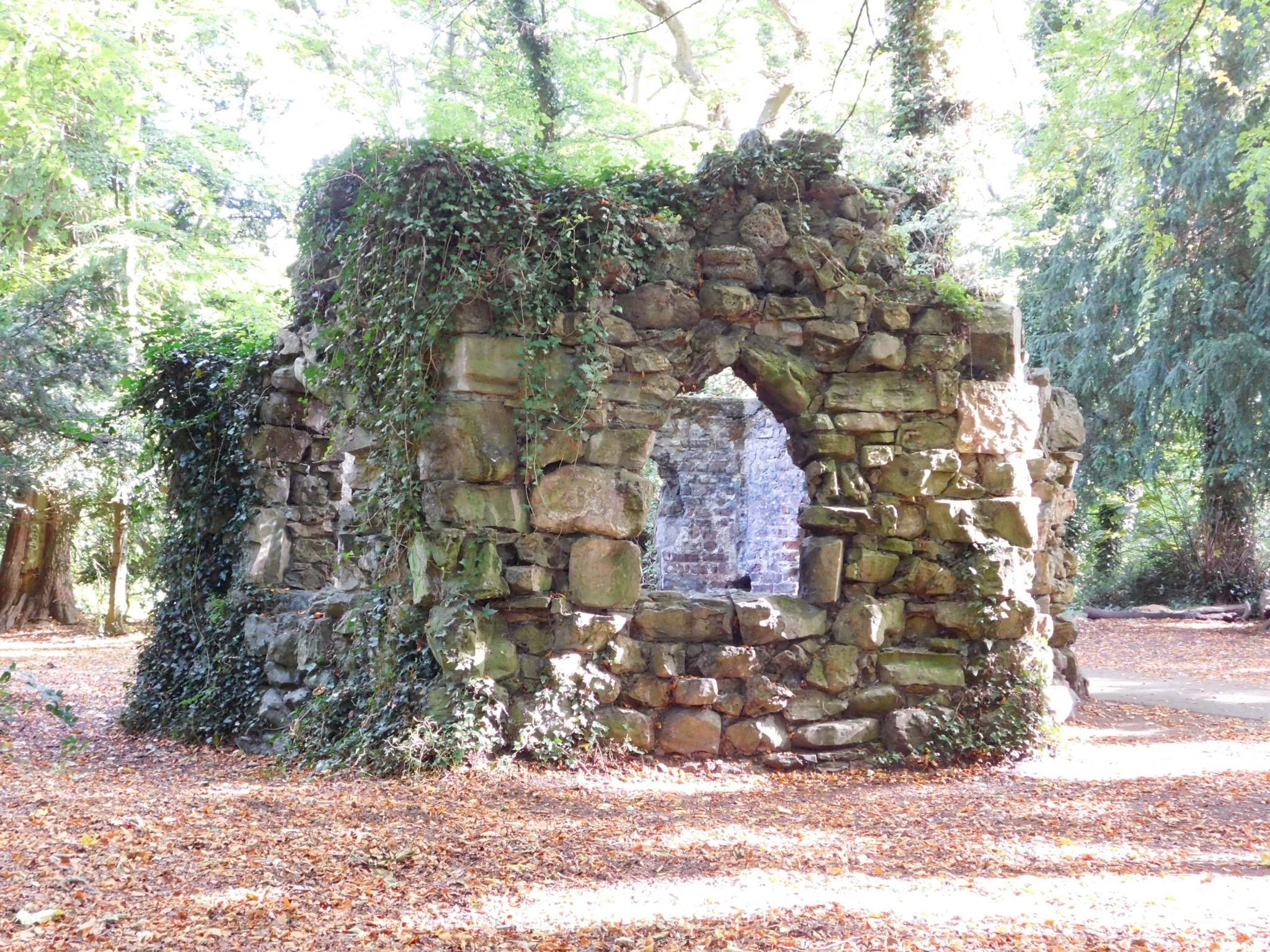 The Shell House, Bushy Park · House