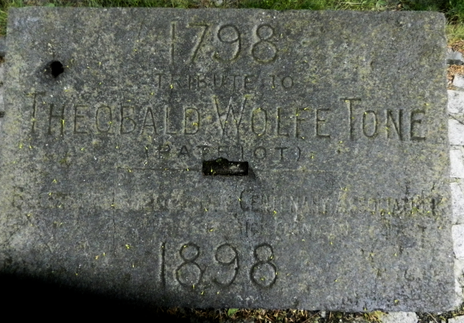 Wolfe Tone Memorial · Memorial Stone