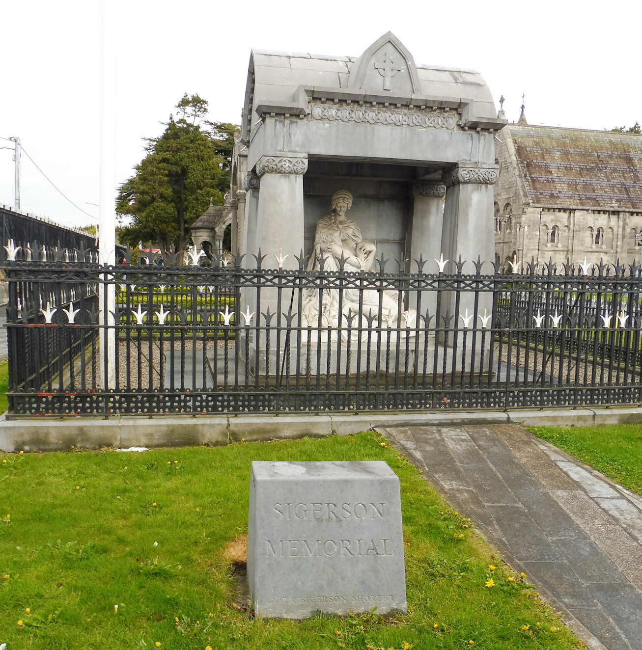 Sigerson 1916 Memorial · Memorial Stone