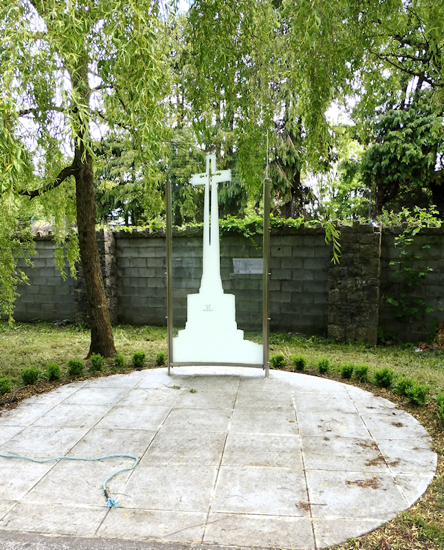 Co. Clare WW 2 Memorial · Memorial Stone