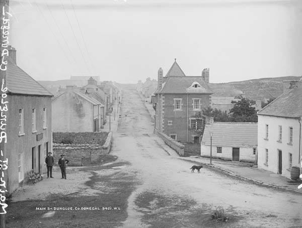 An Clochán Liath · Dunglow