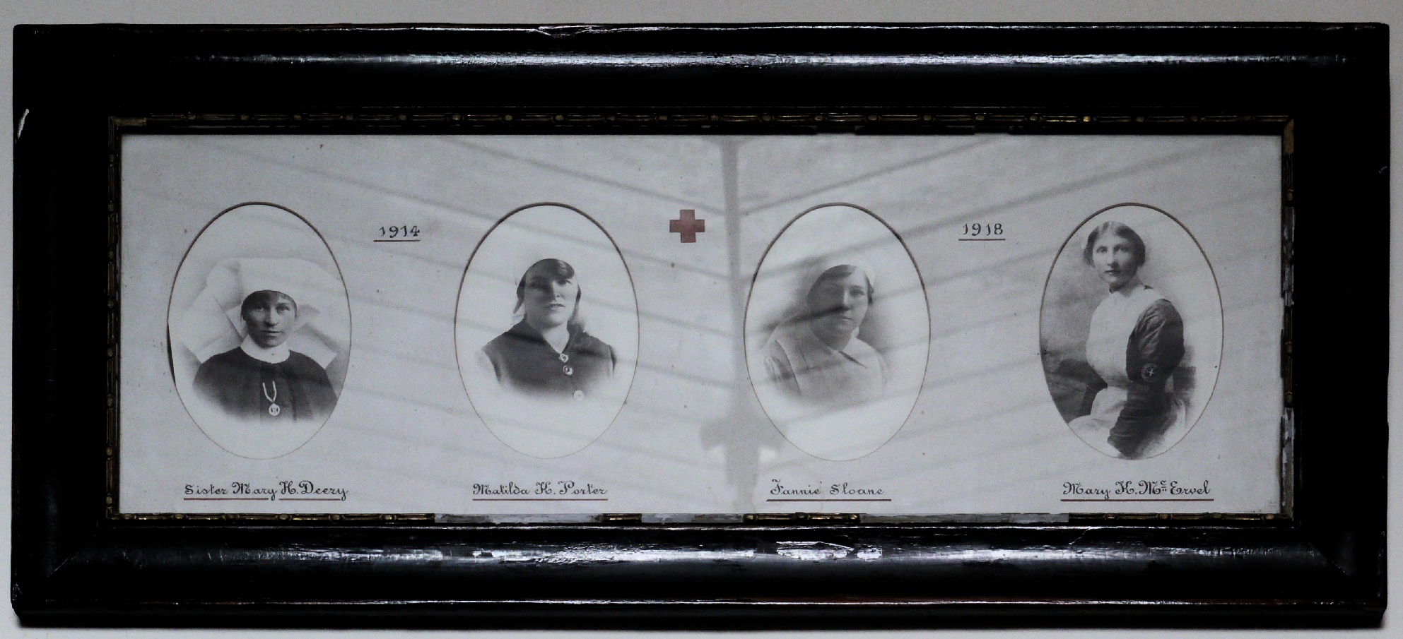 Nurses Roll of Honour · Memorial Stone