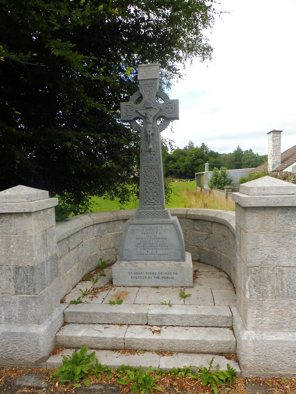 Magner and Crowley Memorial · Memorial Stone