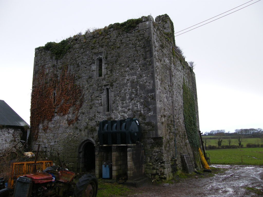 Dunnaman Castle · Castle