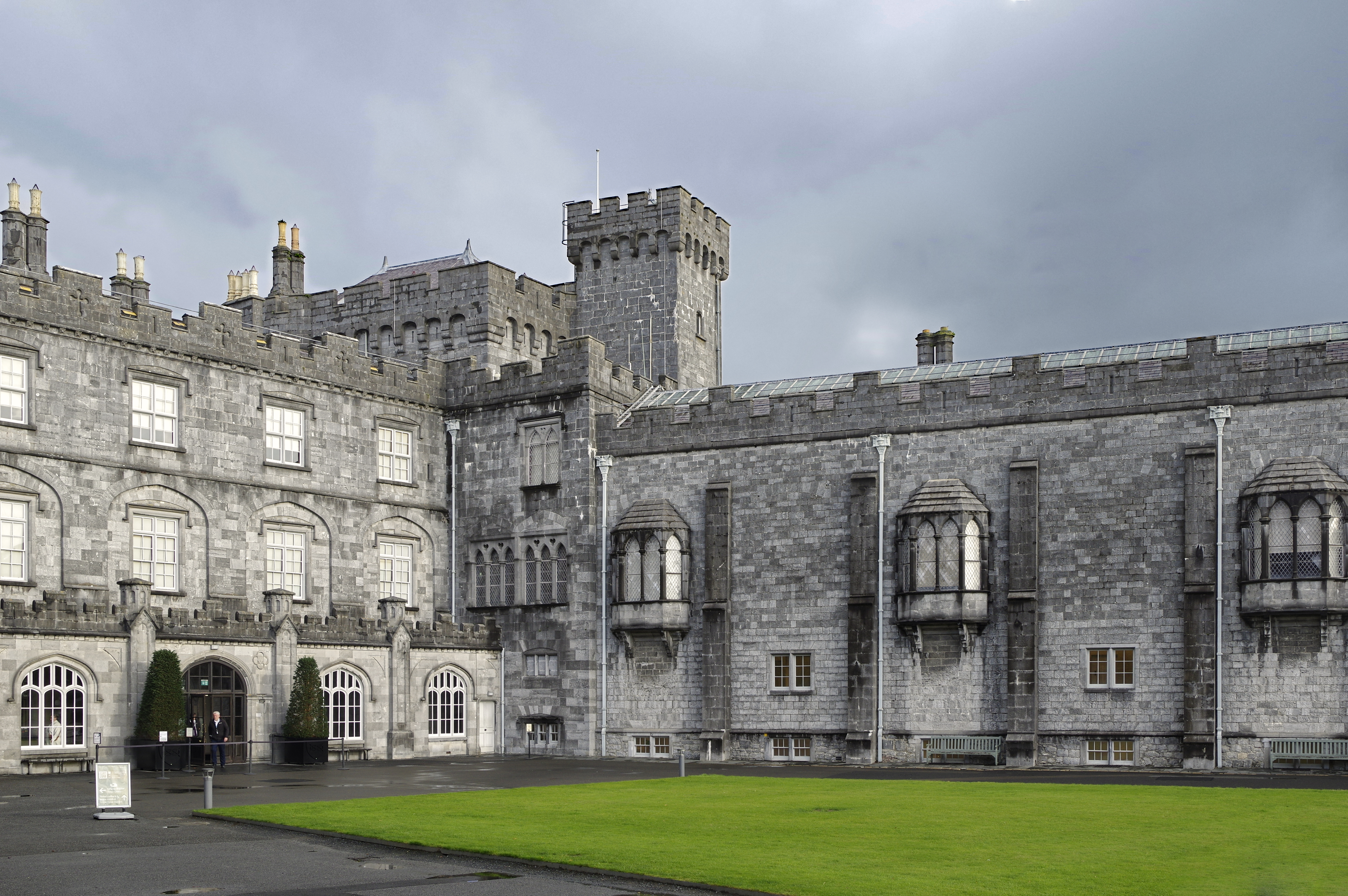 Kilkenny Castle · Castle